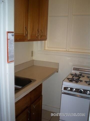 Building Photo - 46 Westland Ave