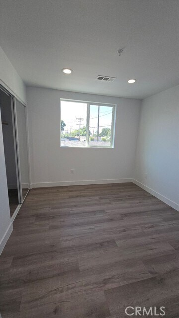 Building Photo - 10415 Avalon Blvd