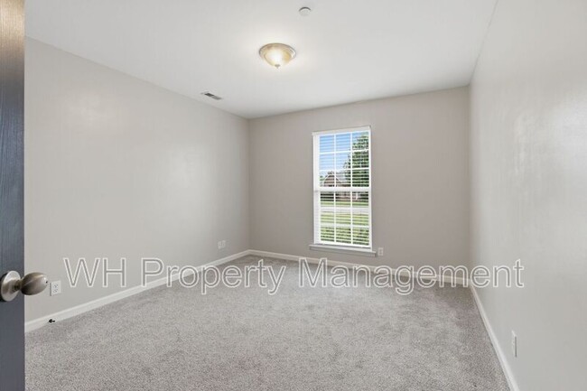 Building Photo - 572 Preakness Cir