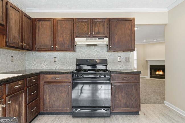 Building Photo - 1015 Plantation Way