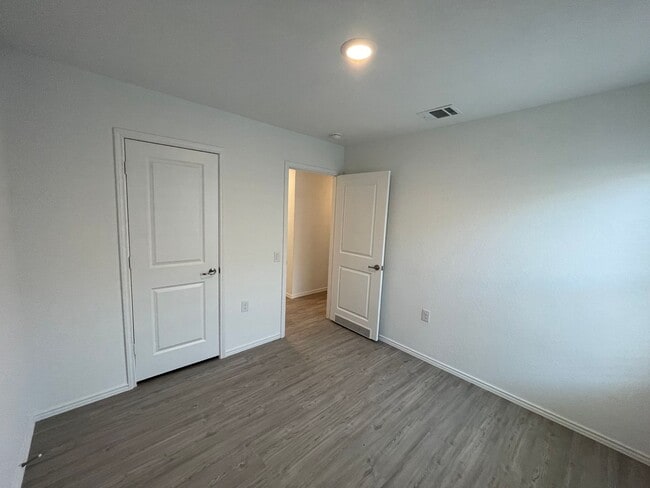 Building Photo - 10271 Asta Trl