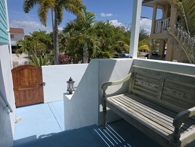 Building Photo - Downtown Gulfport - The Pineapple House