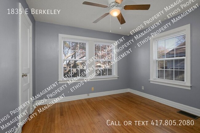 Building Photo - Cozy 2 Bedroom & 1 Bath Midtown Home READY...