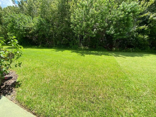 Building Photo - 3BD / 2.5BA Carriage Home