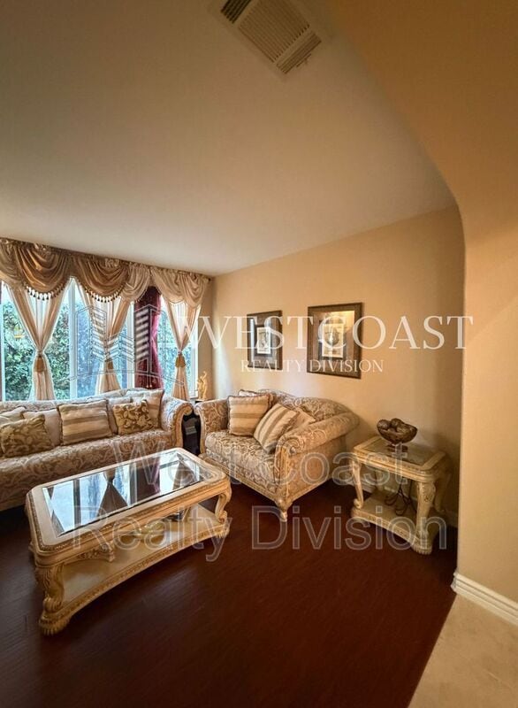 Building Photo - 42764 Portraits Ln