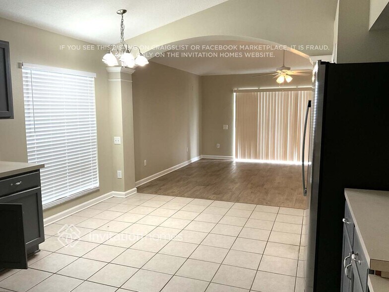 Building Photo - 12326 Cedarfield Dr