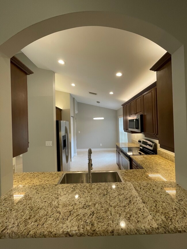 Building Photo - 1583 Windamere Ln