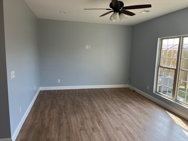 Building Photo - 2588 Kearney Ridge Boulevard