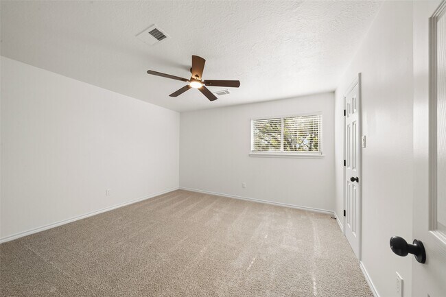 Building Photo - 19507 Evening Shades Ct