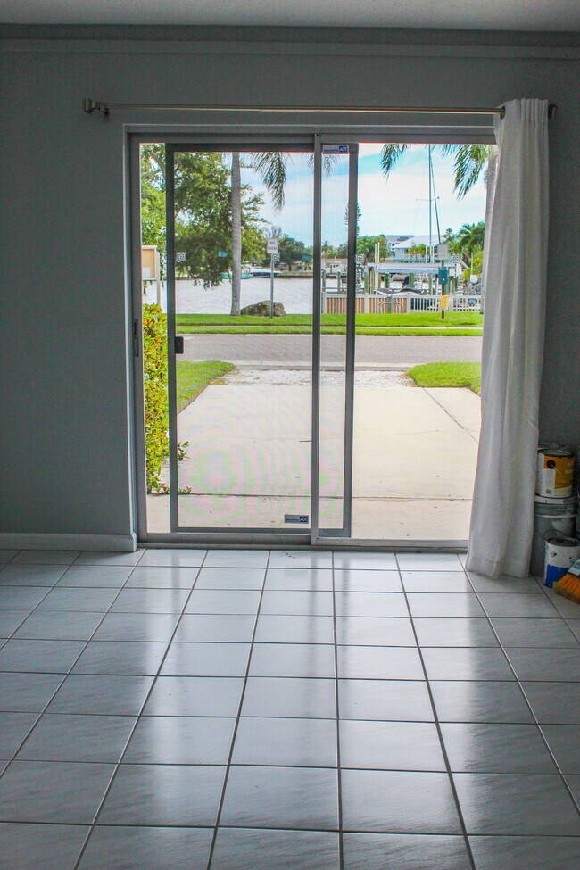 Building Photo - 178 175th Ave E