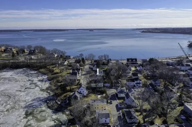 Building Photo - 28 Oregon St
