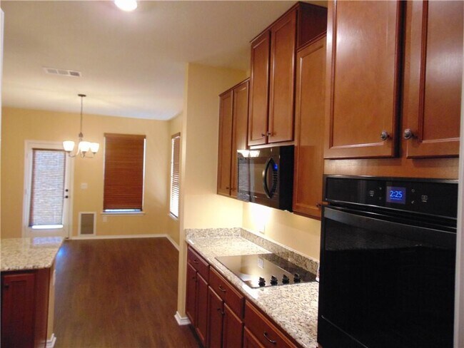 Building Photo - 6201 Conestoga Wagon Way