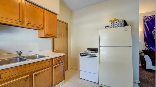 Building Photo - 680 6th St