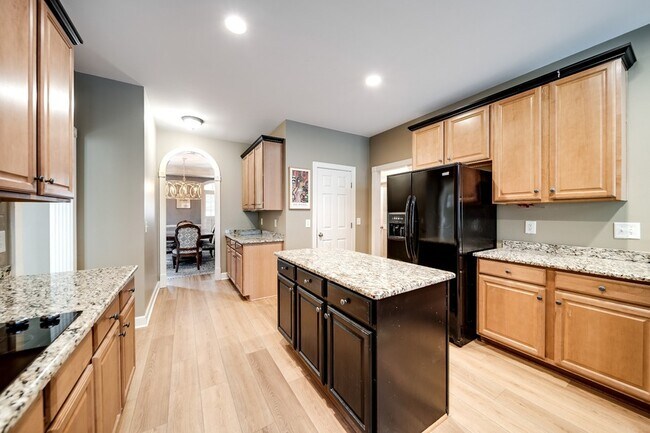Building Photo - 9813 Albemarle Ln