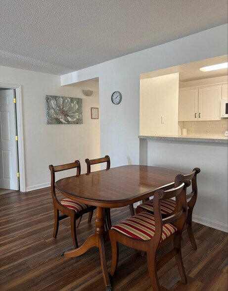 Building Photo - 1231 Ladys Island Dr