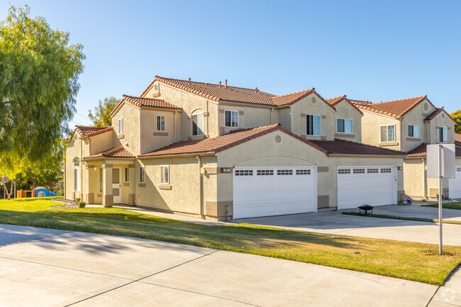 Primary Photo - Pacific View - Military Housing