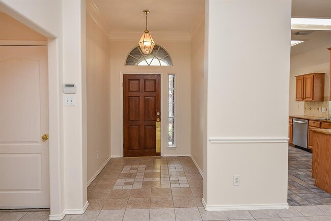 Building Photo - 12335 Shadowvista Dr