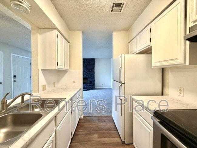 Building Photo - 8215 N 117th E Ave