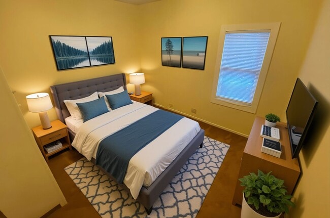 Building Photo - Advent - Gorgeous 5 Bedroom Home With Front/Backyard, Driveway & Washer/Dryer!