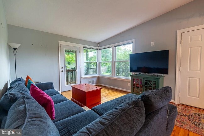 Building Photo - 3026 Kadala Pl