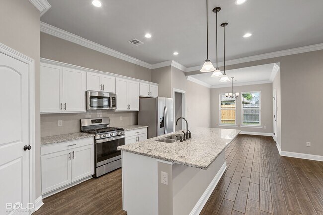 Building Photo - Beautiful 3 bedrooms 2 bathrooms