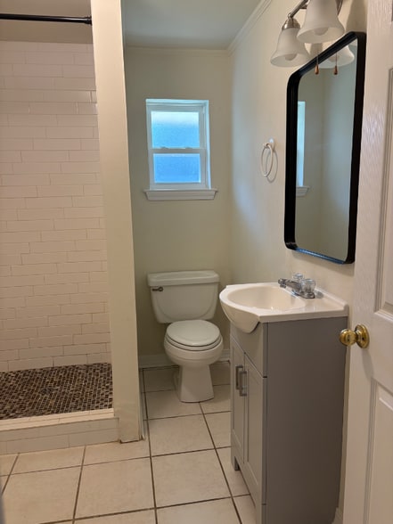 Building Photo - 90 Independence Dr