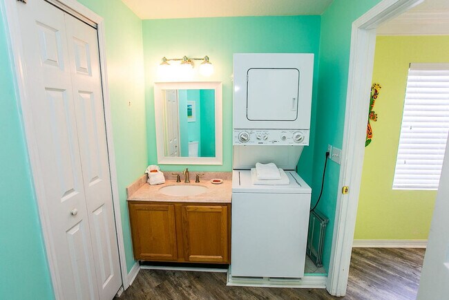 Building Photo - 120 Ocean Hibiscus Dr