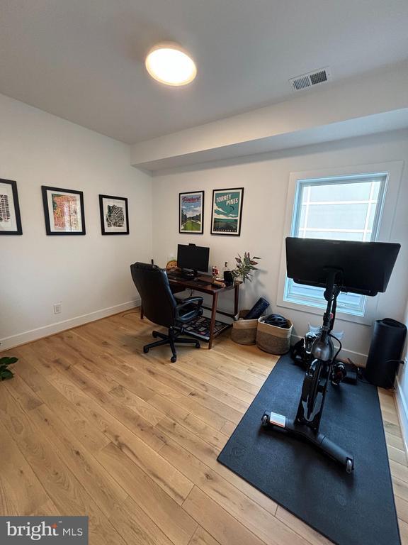 Building Photo - 2234 11th St NW