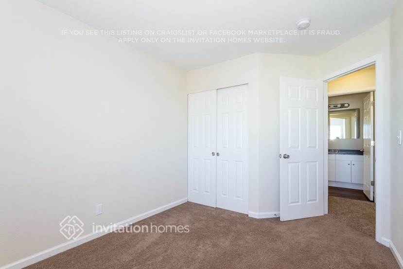 Building Photo - 11904 Kearney Cir
