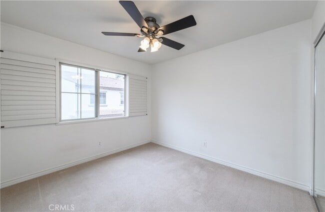 Building Photo - 31 Quartet-