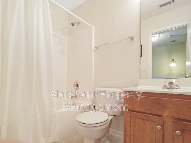 Building Photo - 527 Fagin Cir