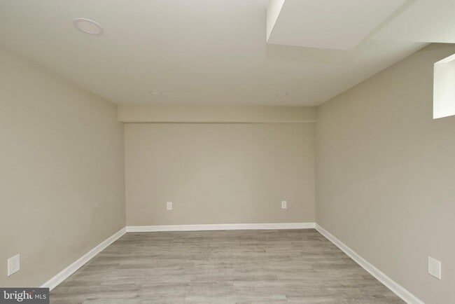 Building Photo - 8808 Oxon Hill Rd