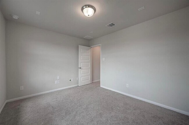 Building Photo - 1123 Vine House Dr