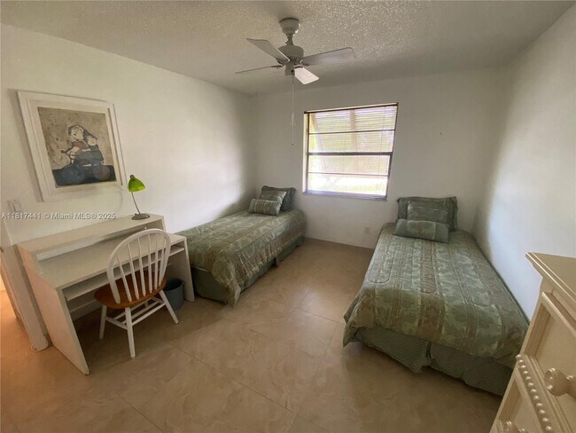 Building Photo - 7965 SW 86th St