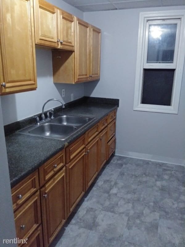 Building Photo - 138 Green St