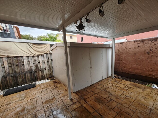 Building Photo - 2270 W 54th Pl