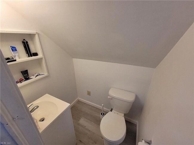 Building Photo - 5905 Hampton Blvd