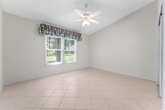 Building Photo - 25316 Crestwater Dr