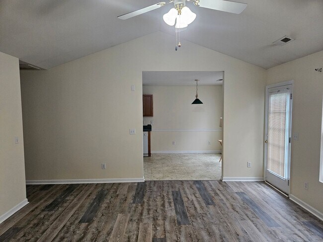 Building Photo - 1474 Bromwich Dr