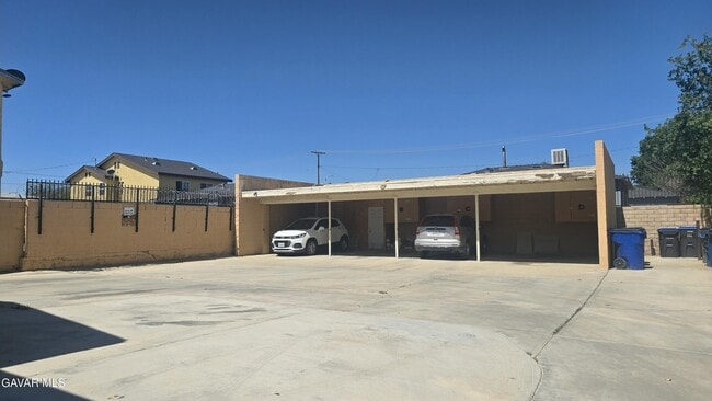 Building Photo - 38551 10th St E