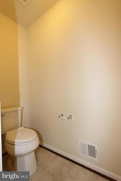 Building Photo - 325 Hersden Ln