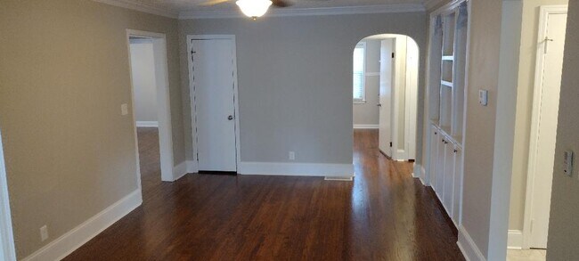 Building Photo - 7131 W State Hwy 22