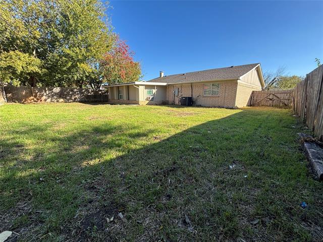 Building Photo - 536 Normandy Ln