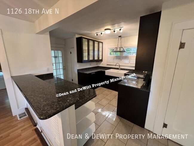 Building Photo - 1126 18th Ave N