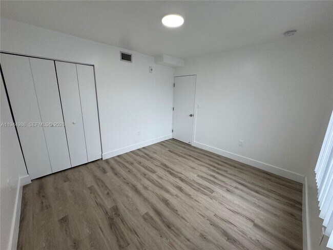 Building Photo - 1971 NW 2nd Ct