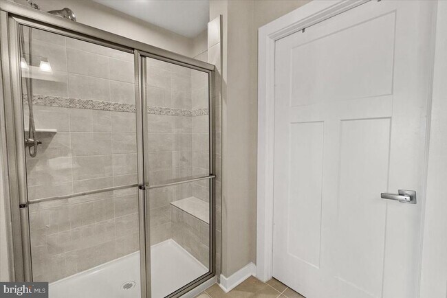 Building Photo - 312 Hammersmith Cir