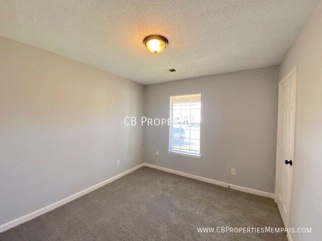 Building Photo - 4559 Cedar Leaf Cove