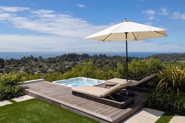 Building Photo - Stunning Santa Barbara Oasis!