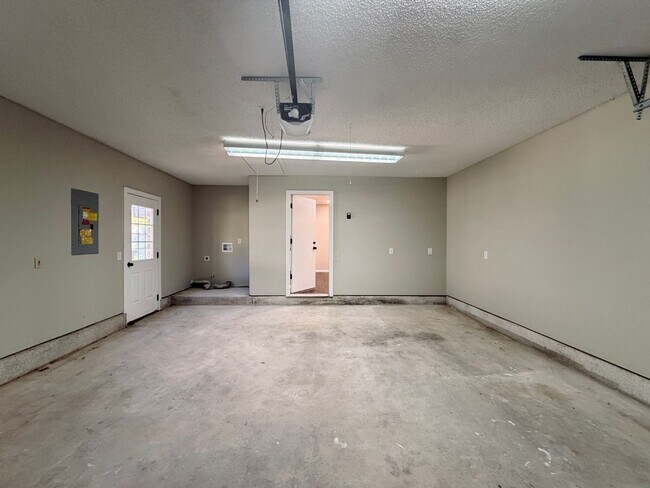 Building Photo - 14505 S Nyssa Pl
