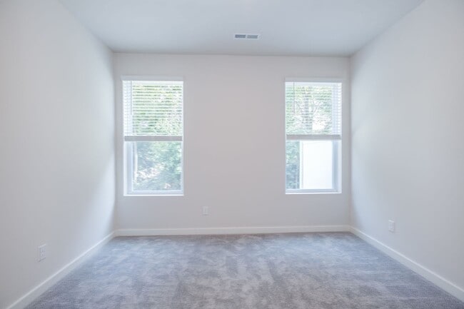 Building Photo - 2018 Township Dr